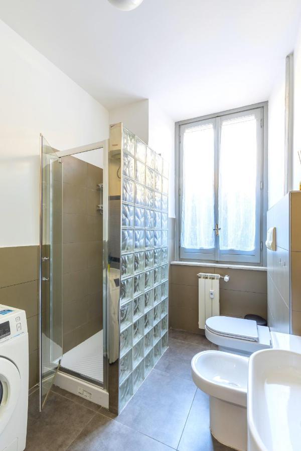 Hostly - Nicole Apartment Volturno- Full Rome Center Екстериор снимка