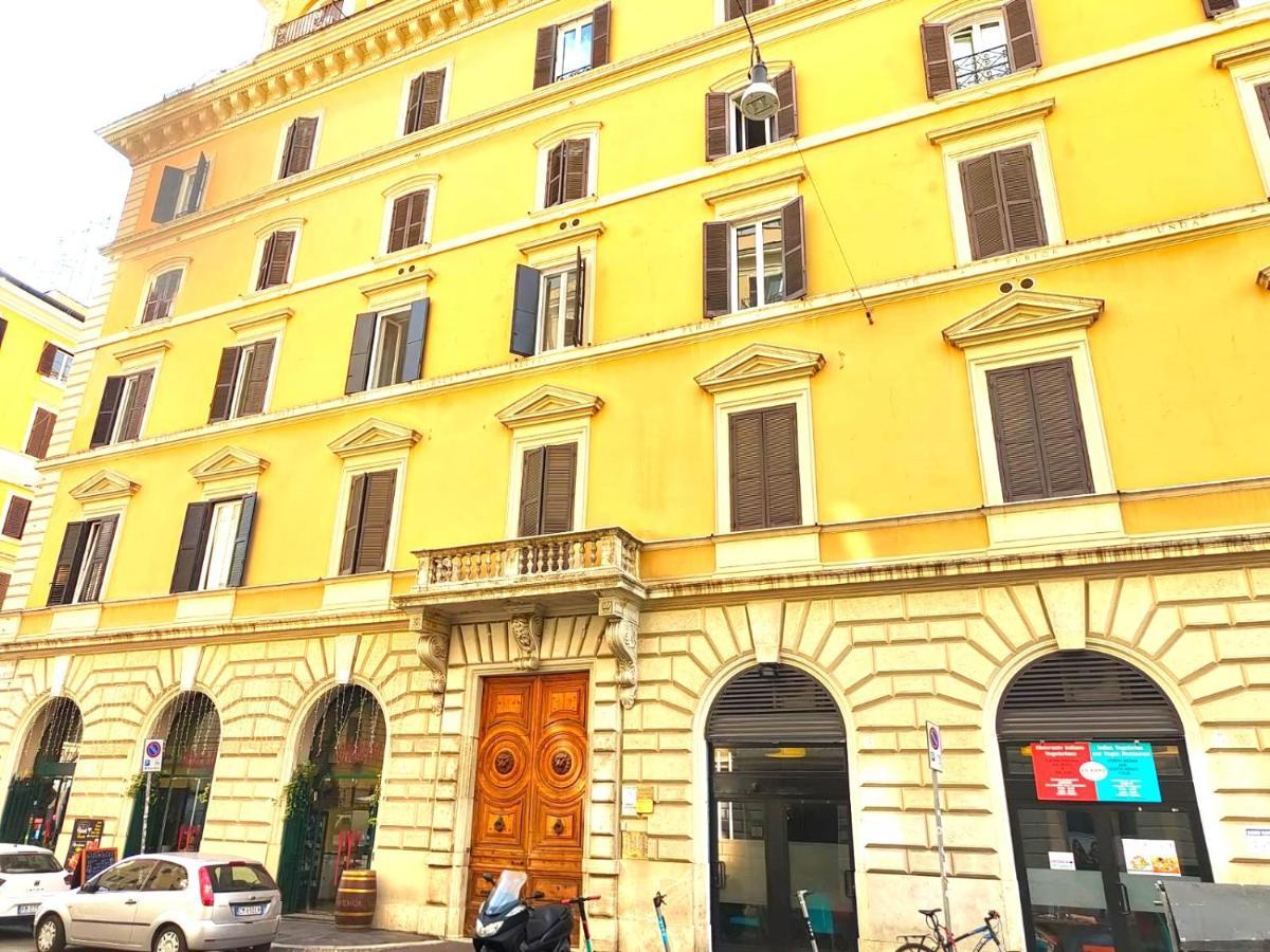 Hostly - Nicole Apartment Volturno- Full Rome Center Екстериор снимка